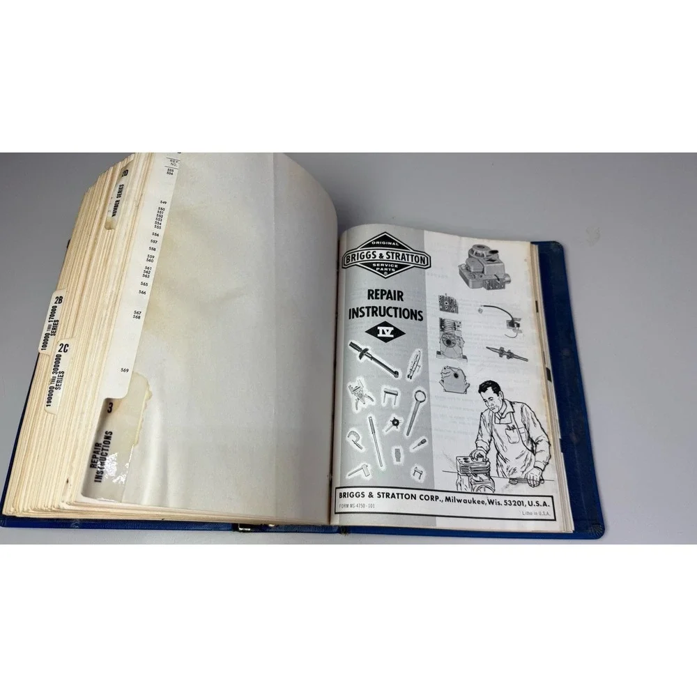 Briggs & Stratton Parts And‎ Service Data Book 1973 4i